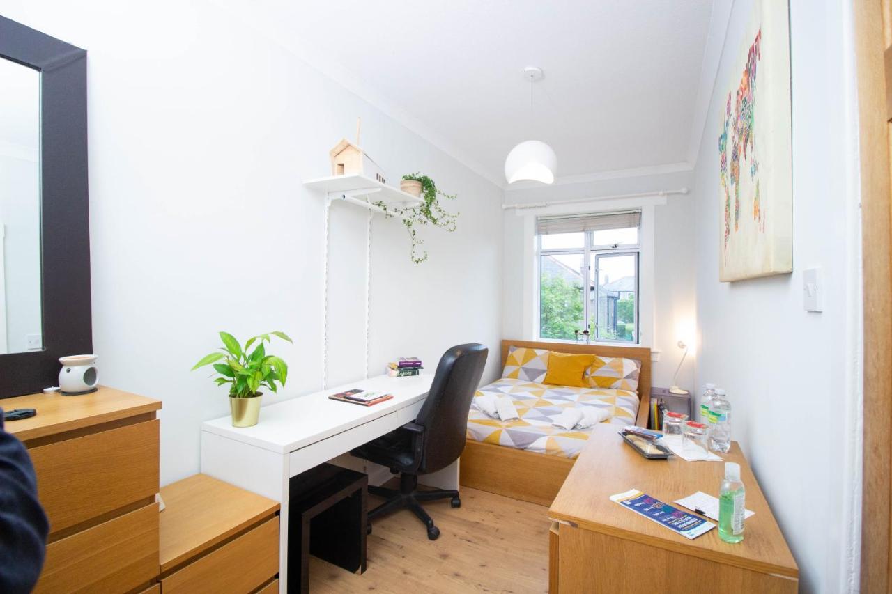 Lele'S Flat Edinburgh - 15 Minutes To Airport & City Centre Edimburgo Exterior foto